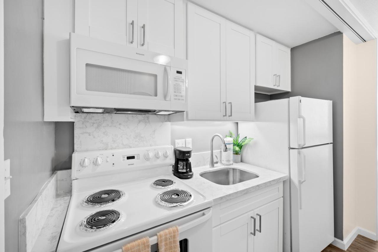 Newly Renovated Ilikai Marina Studio - Near Beach! Honolulu Exterior foto